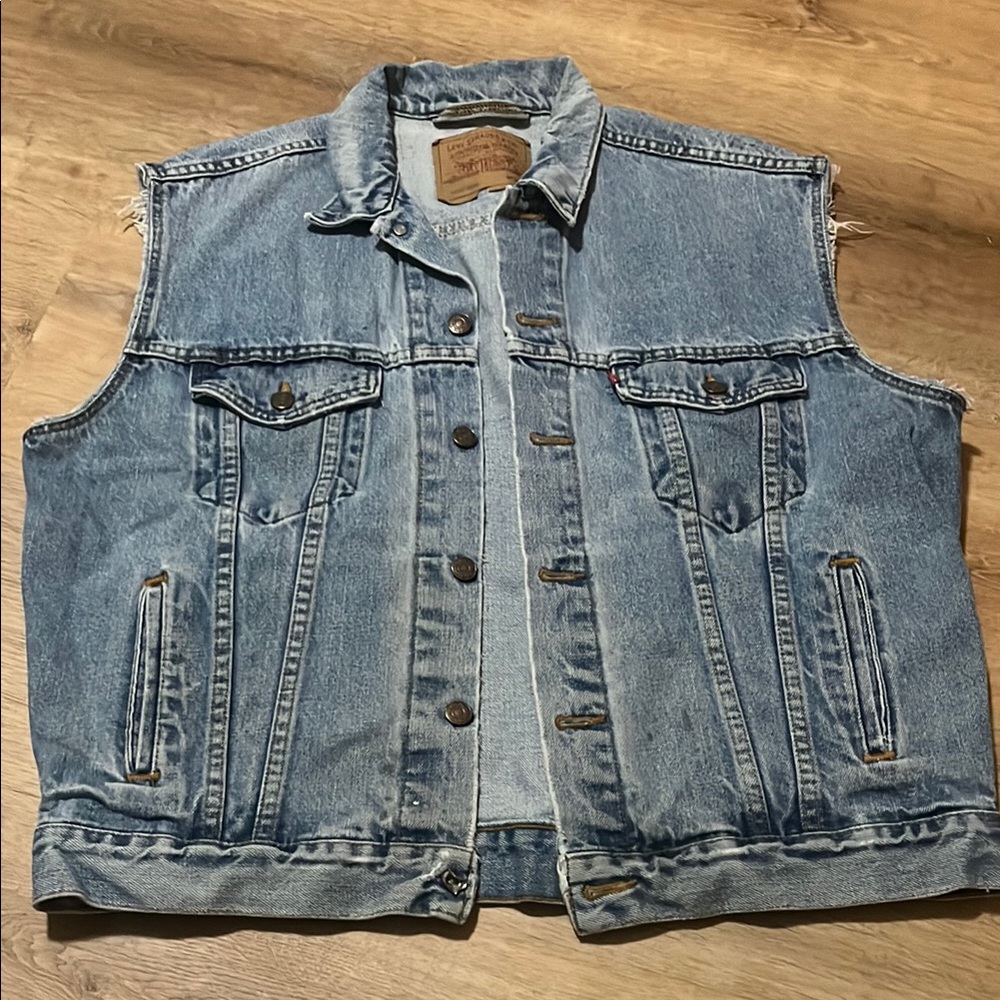 Men’s Rare Vintage Levi’s Denim Jean Sleeveless Vest Medium